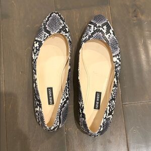 Nine West Monochrome Snake Pattern Loafers